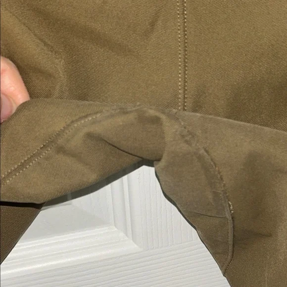 Lululemon Men’s ABC Slim-Fit 5 Pocket Pants in Olive - Picture 13 of 14